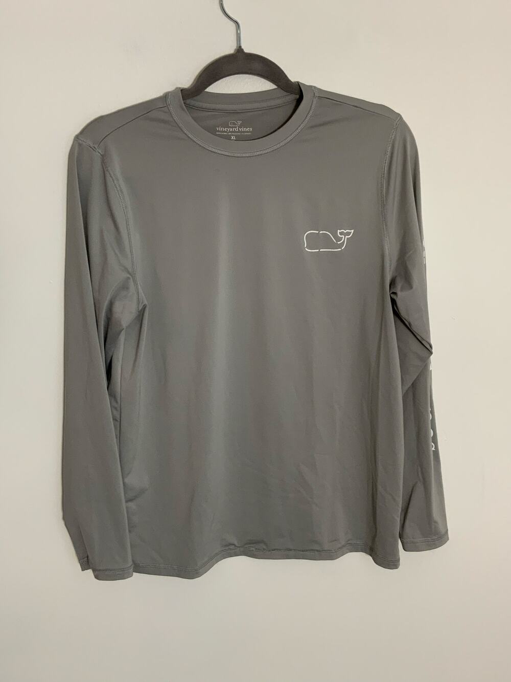 Vineyard Vine Grey Long sleeve Boys Performance shirt size XL